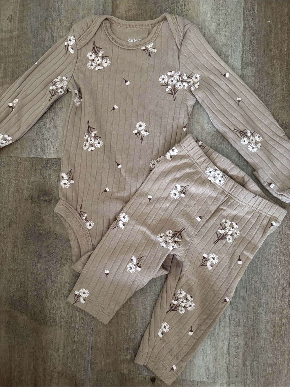 Floral Ribbed Baby Bodysuit & Pants Set